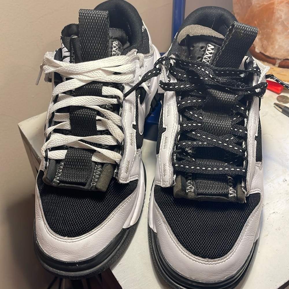 Nike White and Black Athletic Sneakers with Chunky Design